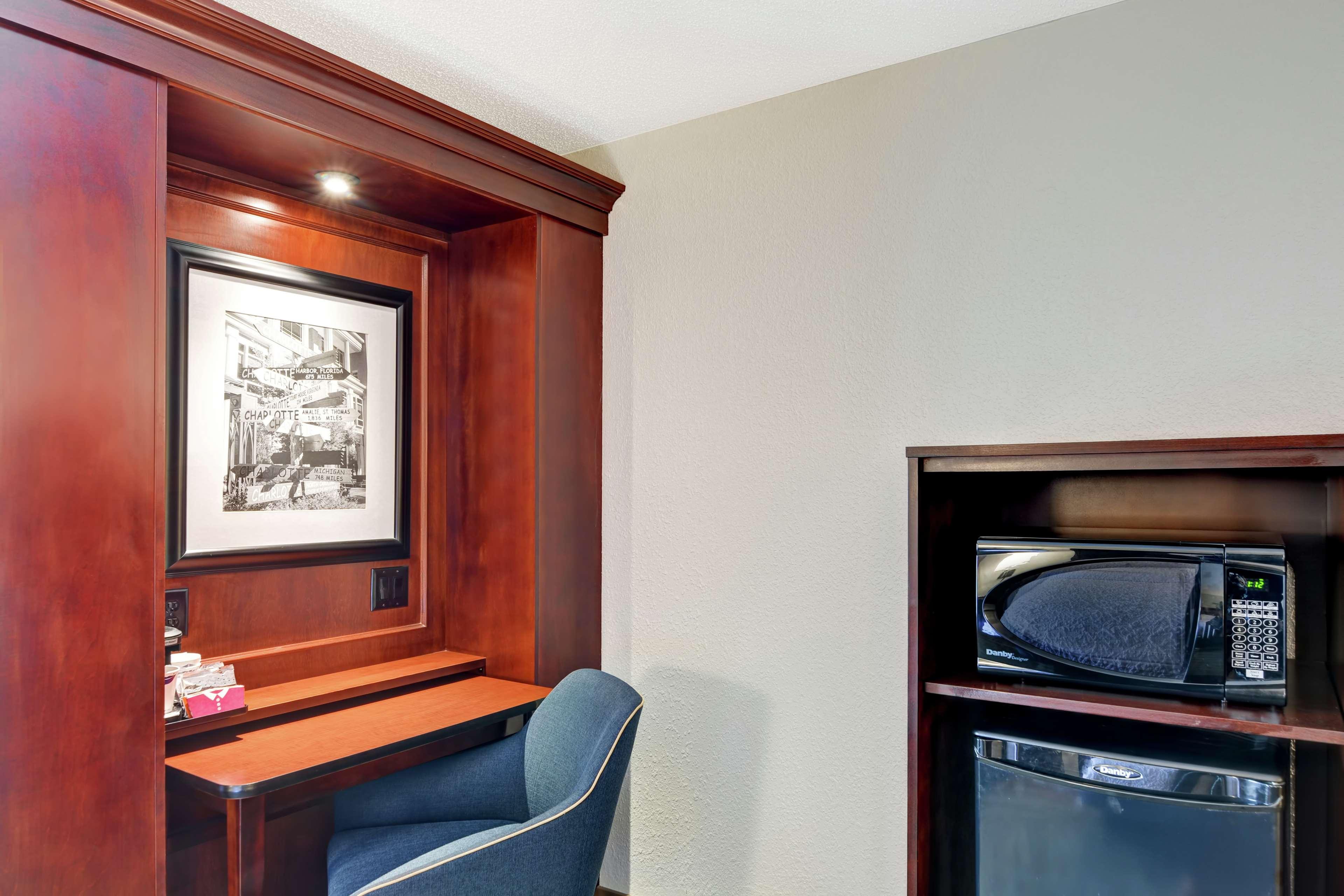 Hampton Inn Charlotte-Gastonia Bagian luar foto