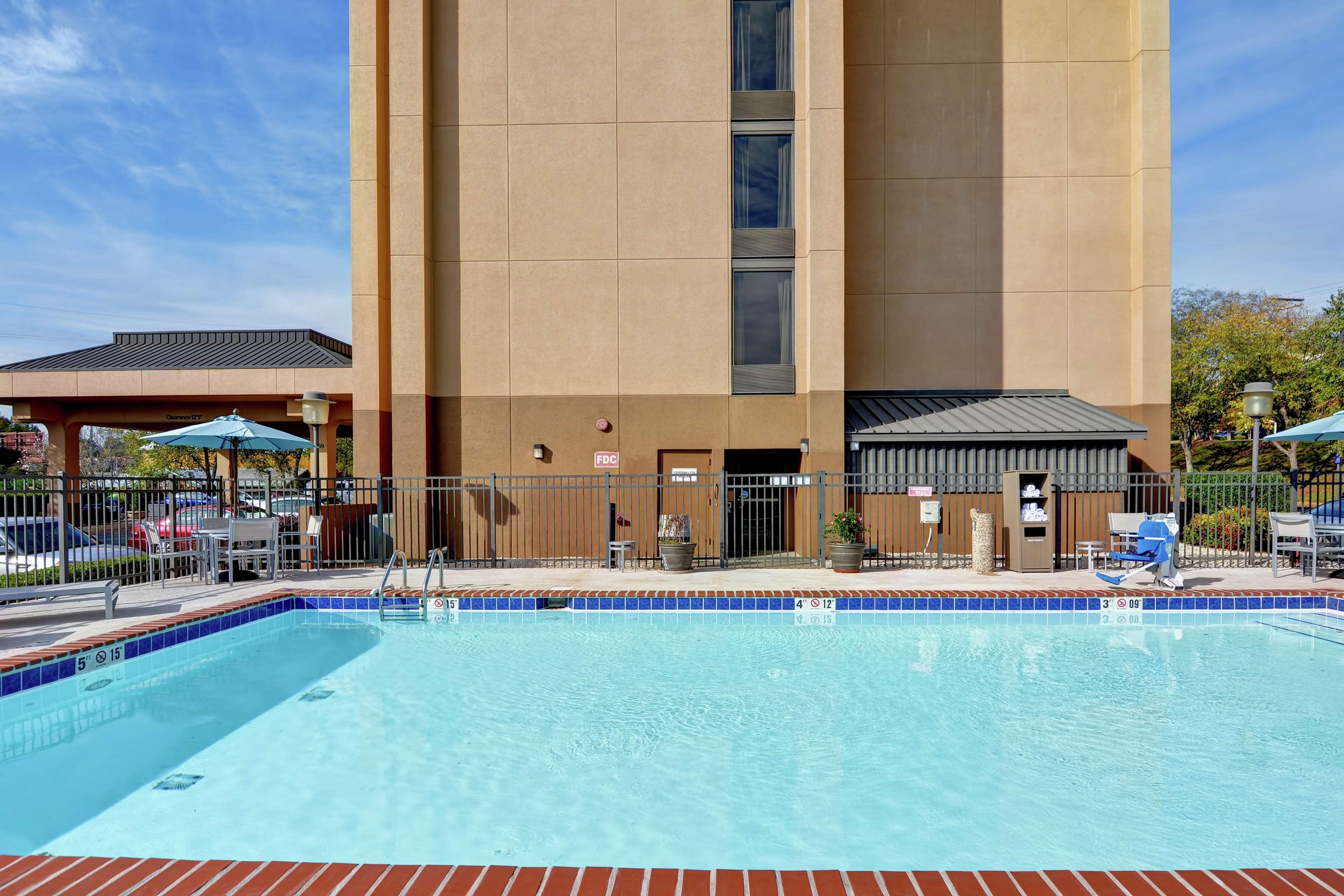 Hampton Inn Charlotte-Gastonia Bagian luar foto