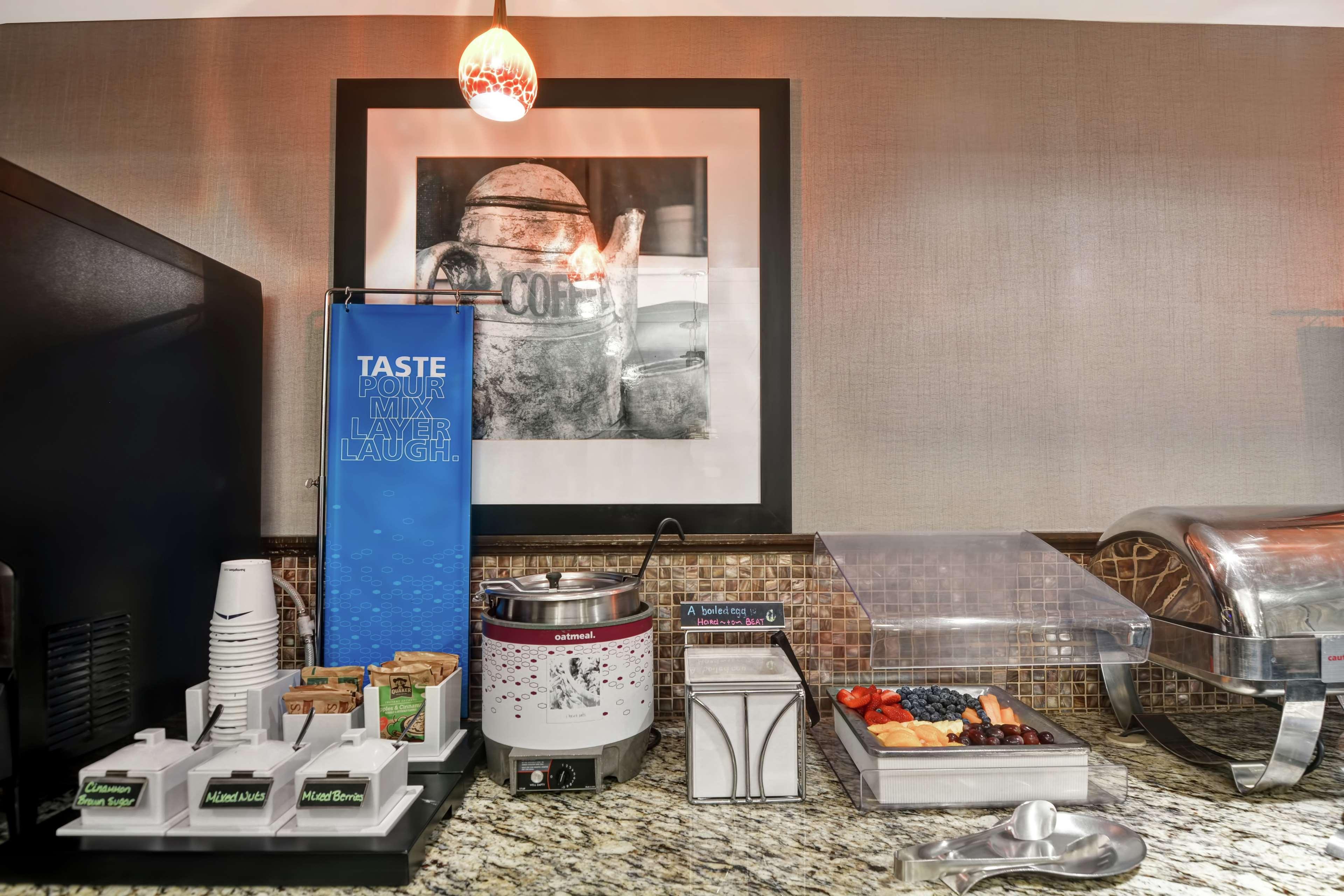 Hampton Inn Charlotte-Gastonia Bagian luar foto