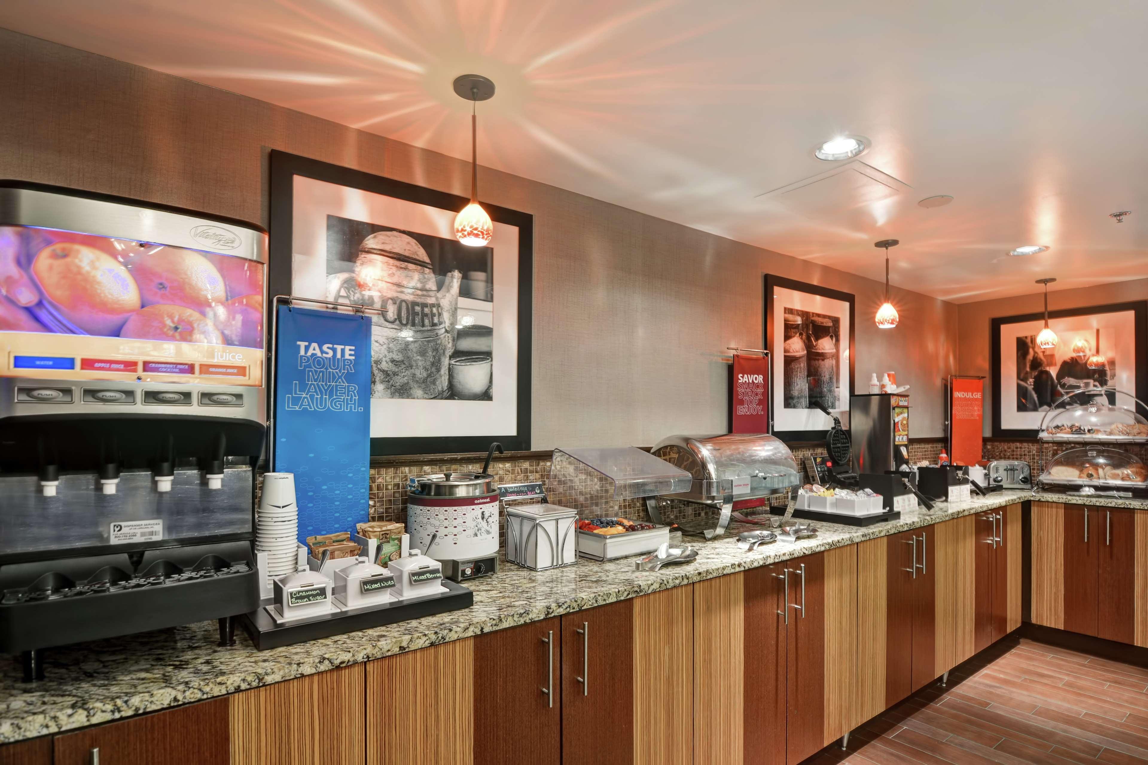 Hampton Inn Charlotte-Gastonia Bagian luar foto