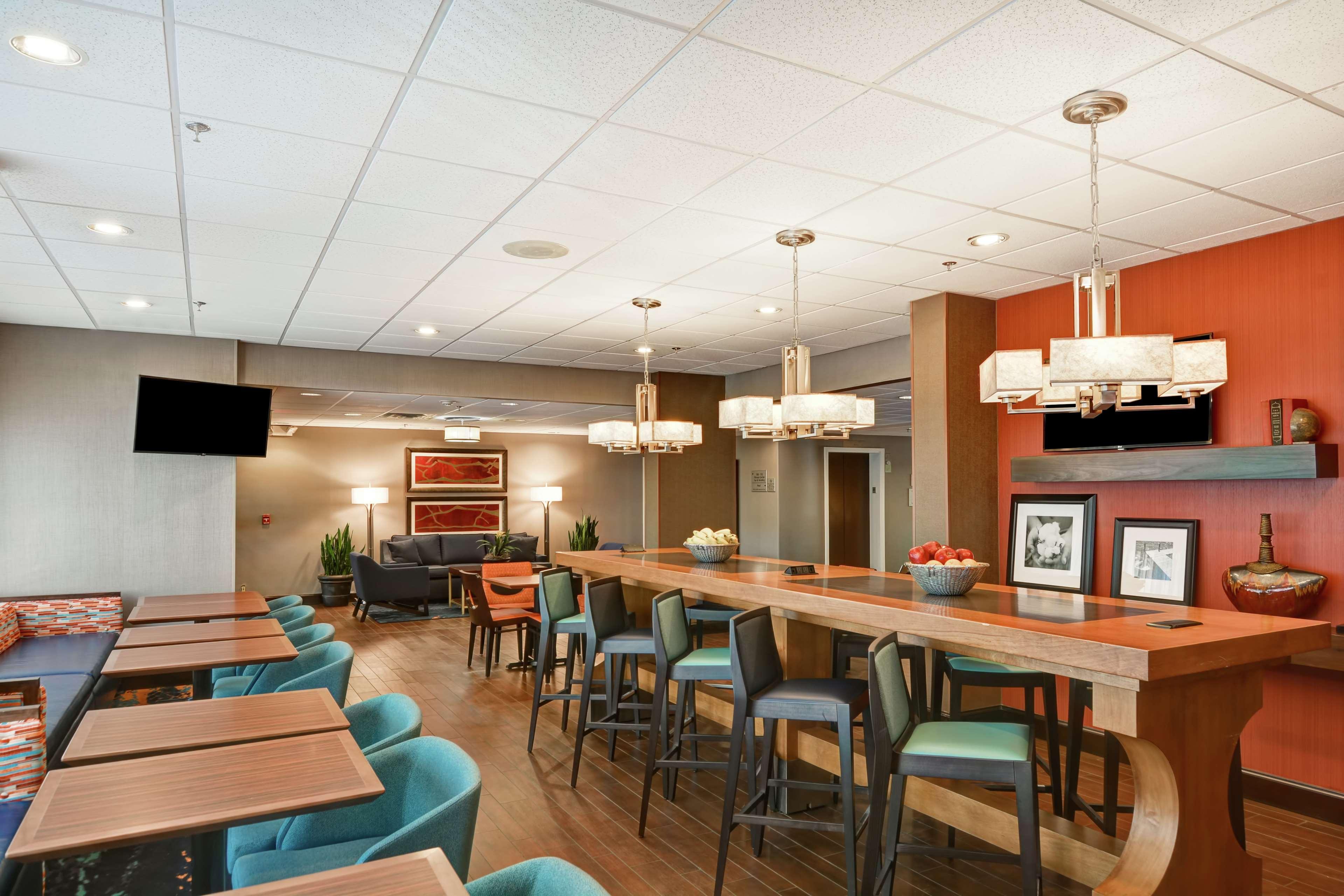 Hampton Inn Charlotte-Gastonia Bagian luar foto