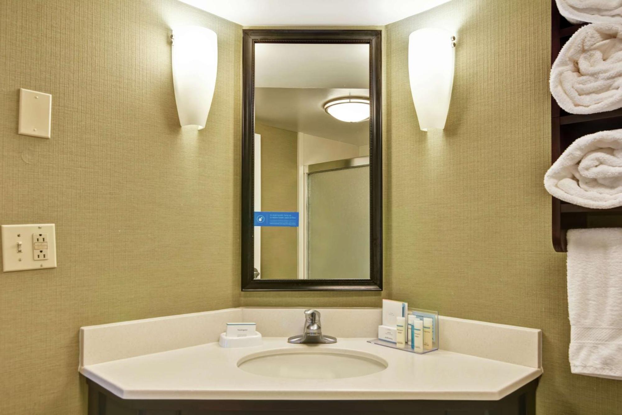 Hampton Inn Charlotte-Gastonia Bagian luar foto