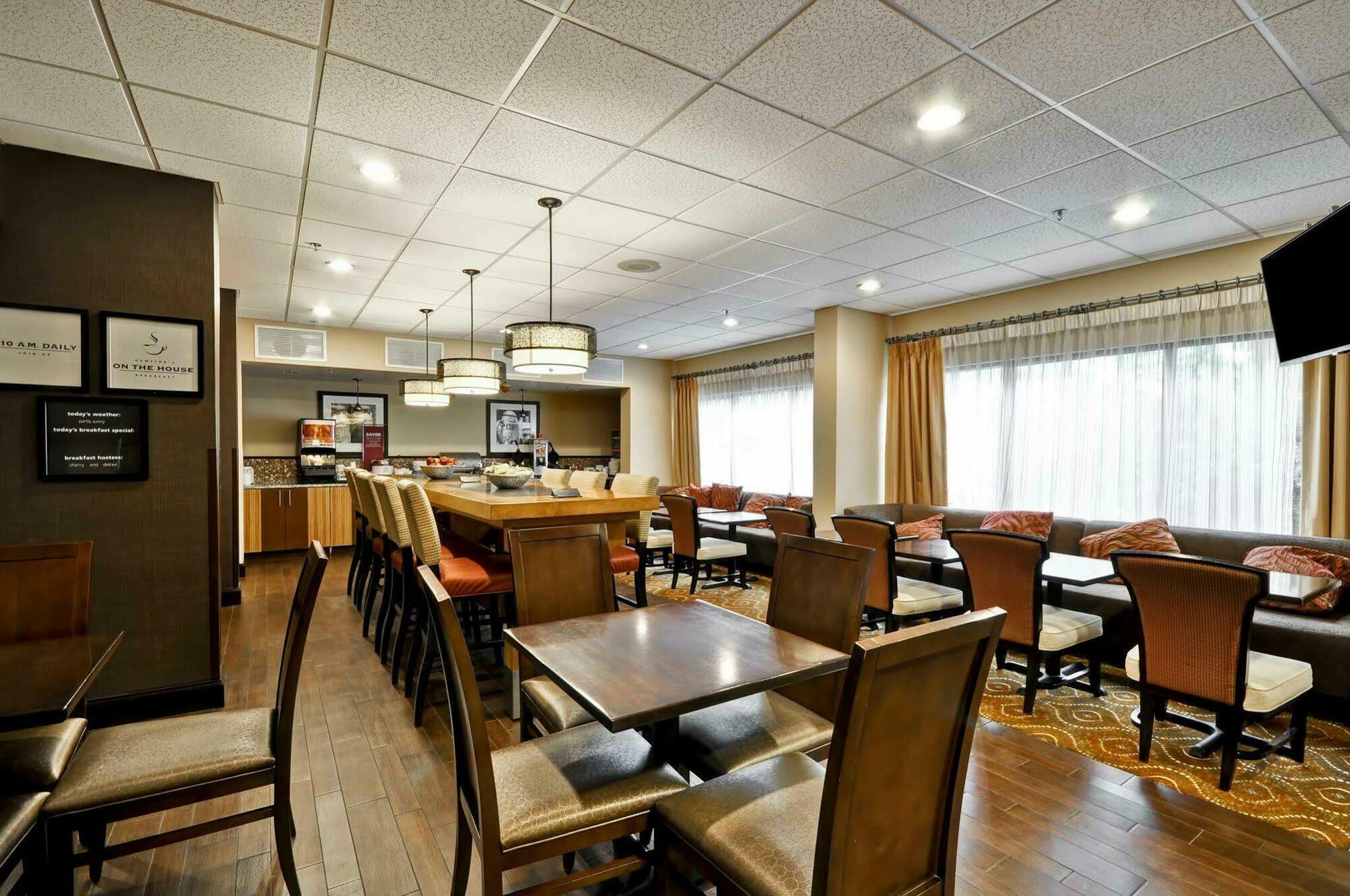 Hampton Inn Charlotte-Gastonia Bagian luar foto